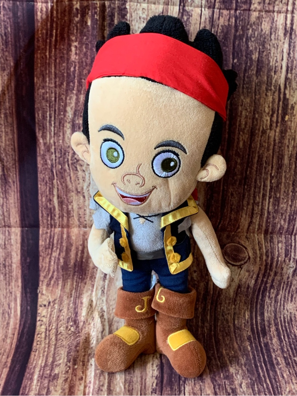 Disney Jake & The Neverland Pirates "Captain Jake"Stuffed Plush Size: 13"